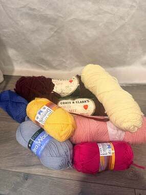 Mixed Lot of 8 Yarn Skeins - Berroco Ultra Wool, Dale Garn Free Style, Red Heart